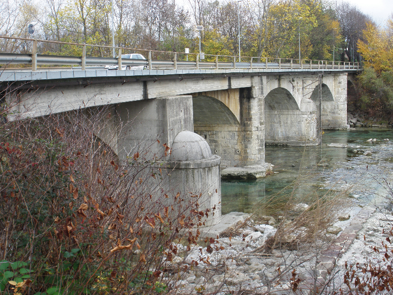 Identificazione strutturale del ponte sul Natisone a Manzano